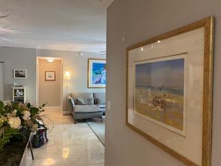 225 NE 1st Street 211