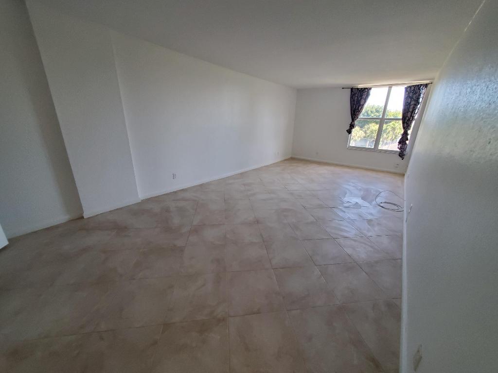 1000 Spanish River Road 4k, Boca Raton Unit: 4k