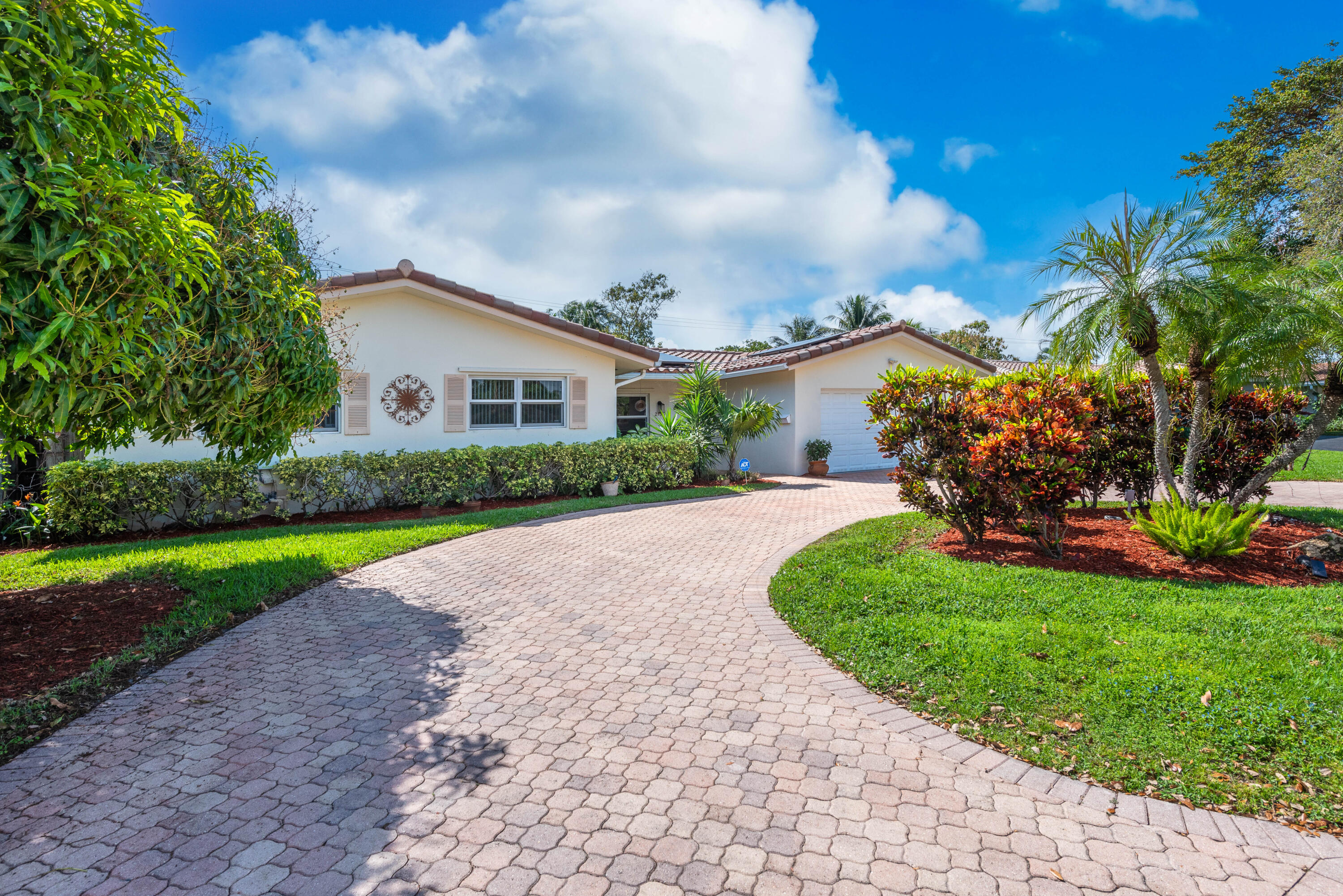 2150 NE 34 Court, Lighthouse Point