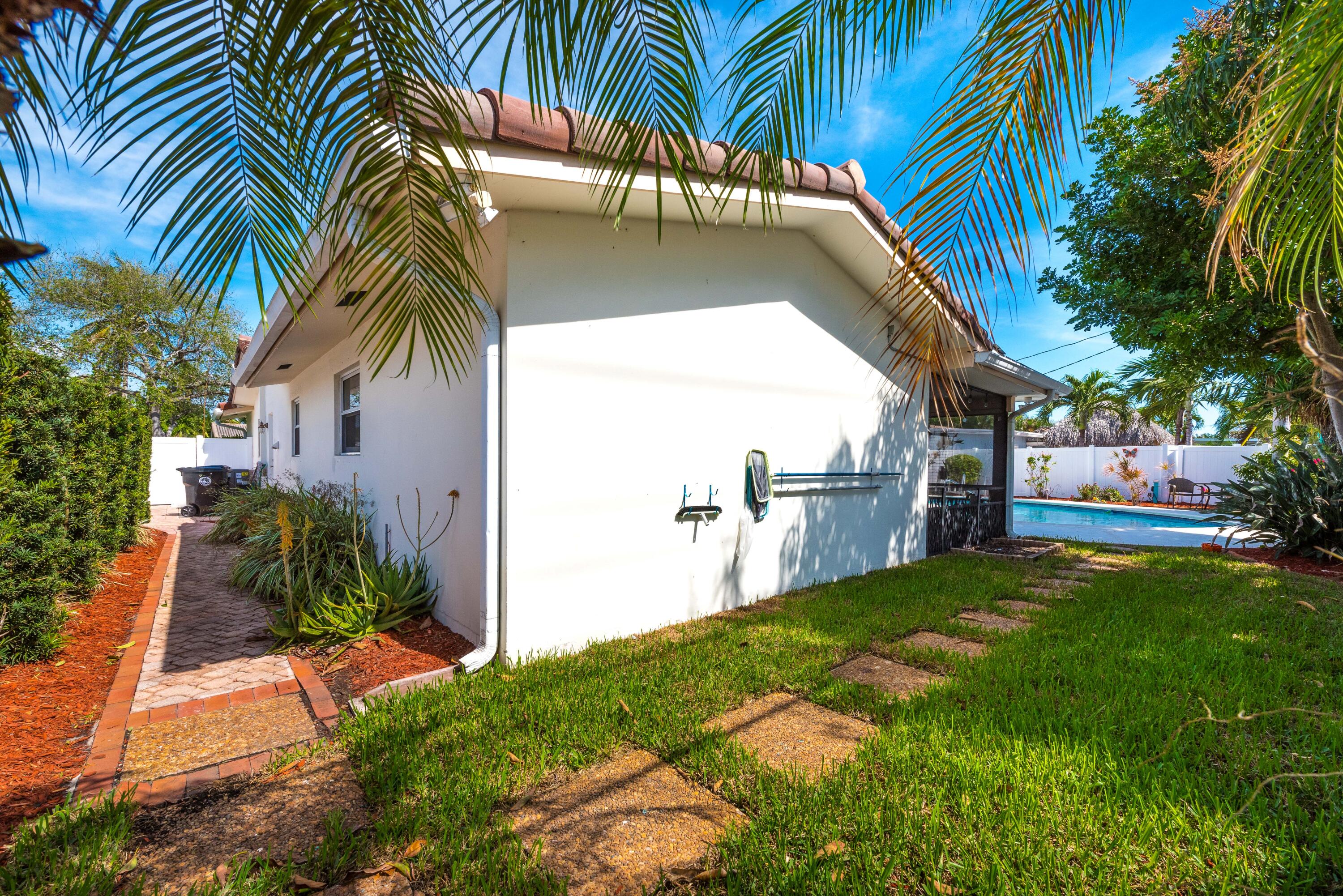 2150 NE 34 Court, Lighthouse Point