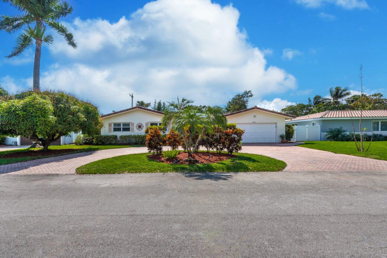 2150 NE 34 Court, Lighthouse Point