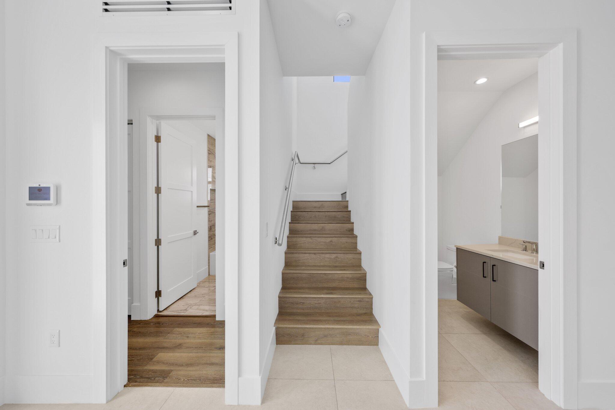 655 Kingsbridge Street