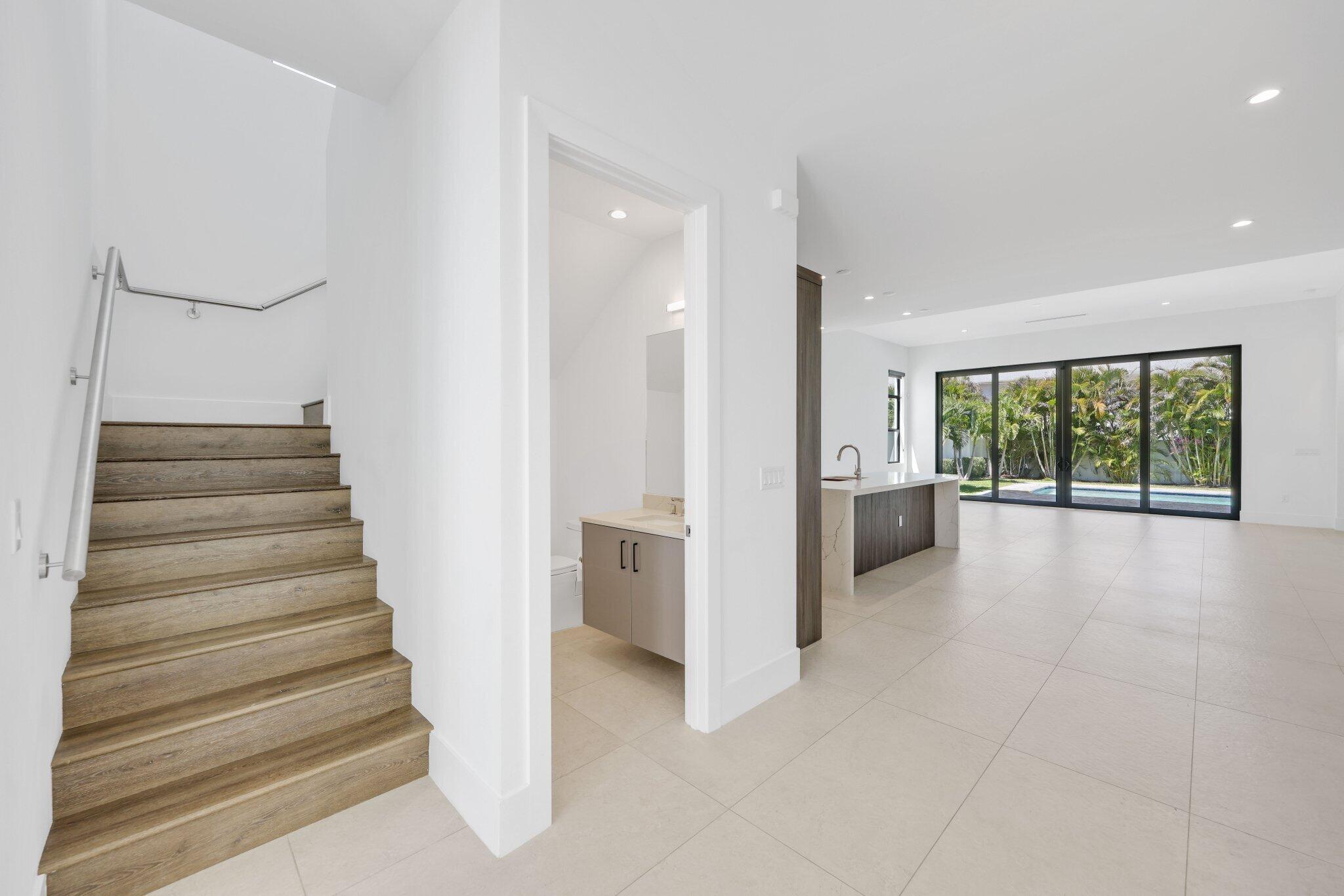 655 Kingsbridge Street