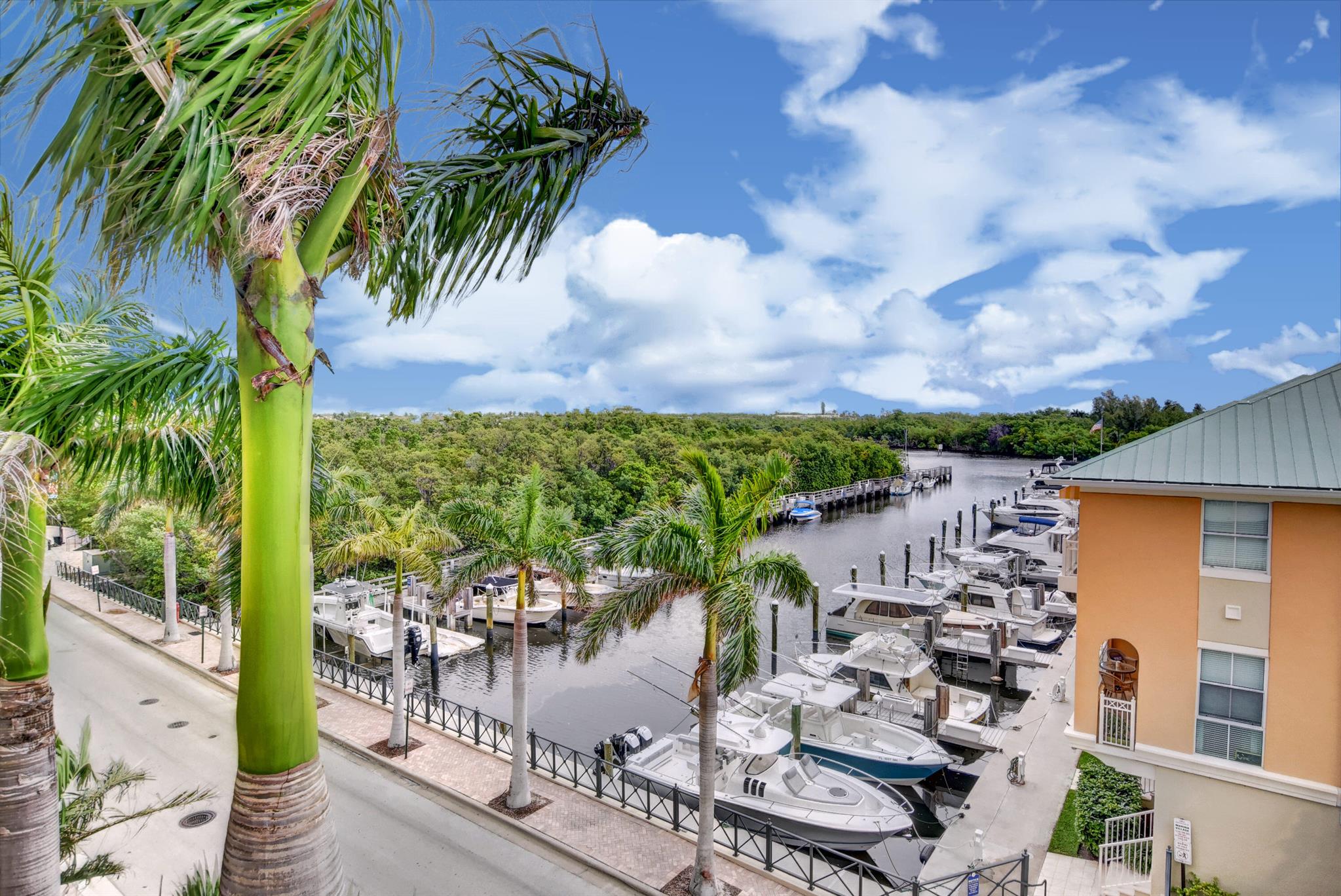 625 Casa Loma 401 Boulevard 401