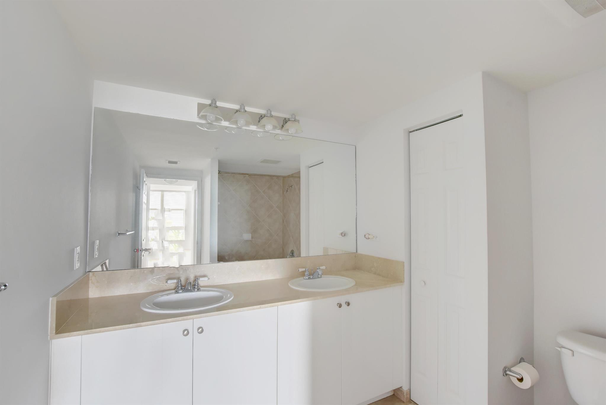 625 Casa Loma 401 Boulevard 401