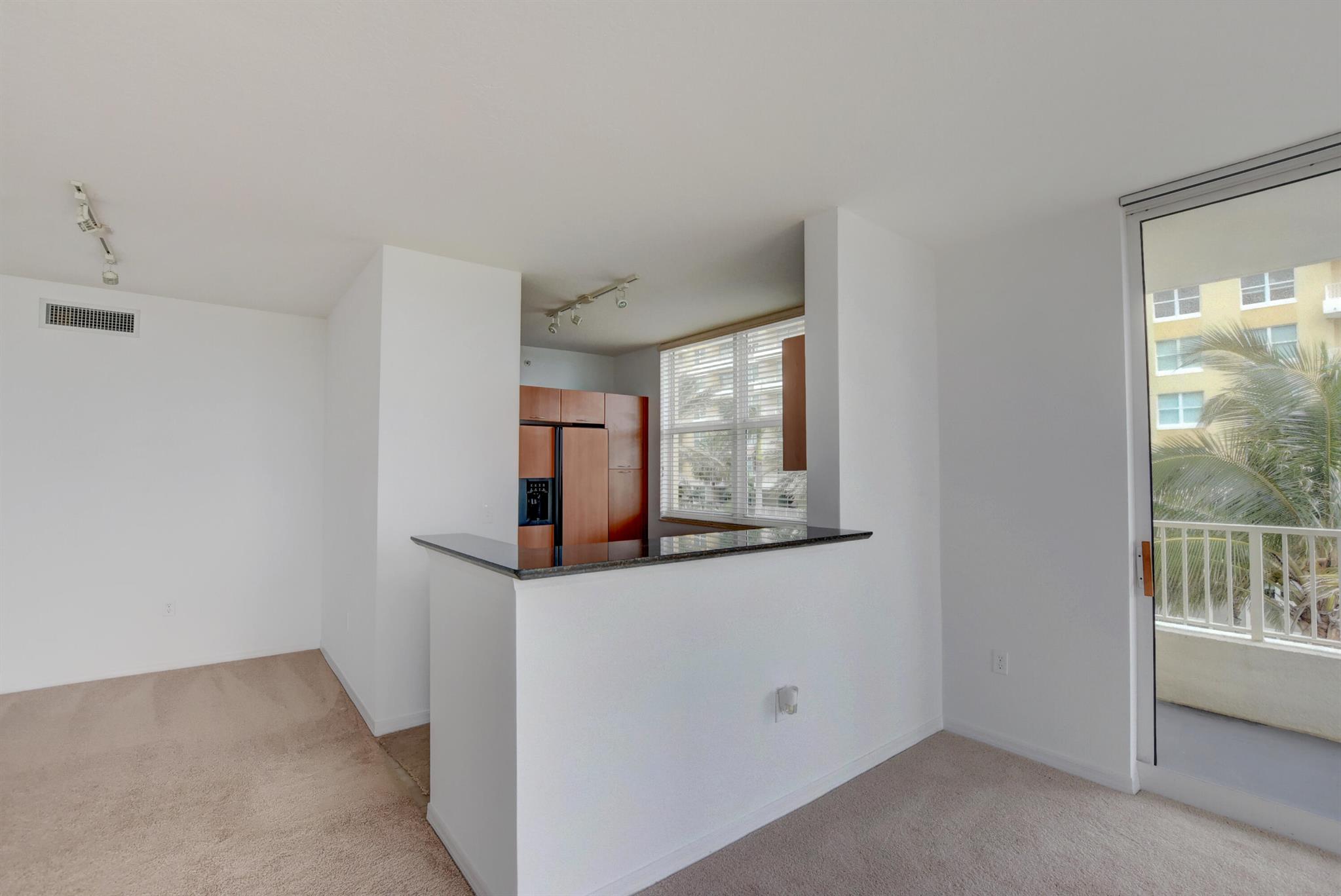 625 Casa Loma 401 Boulevard 401
