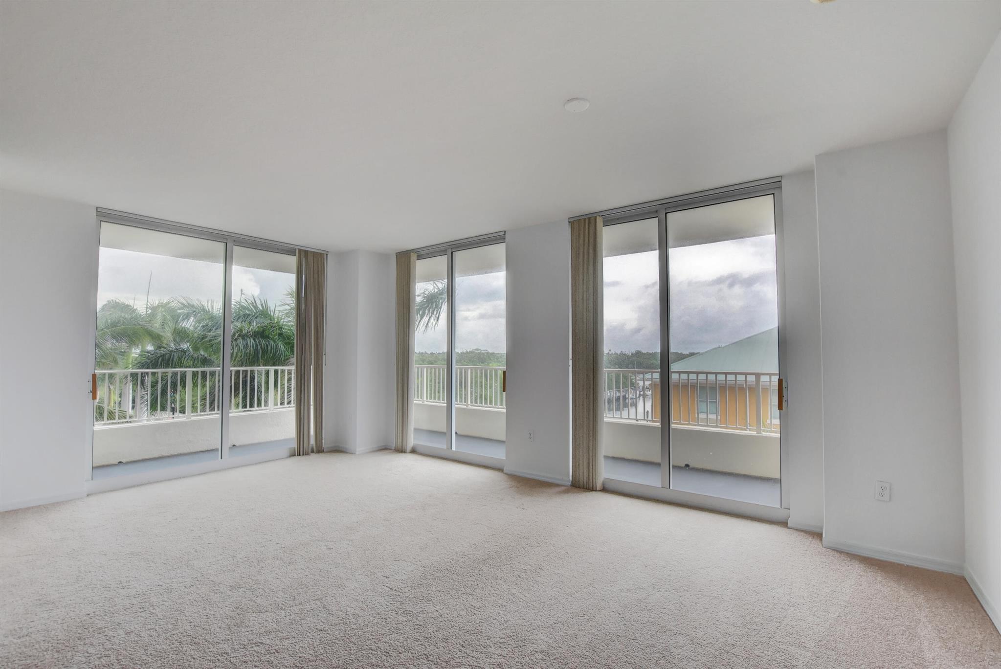 625 Casa Loma 401 Boulevard 401