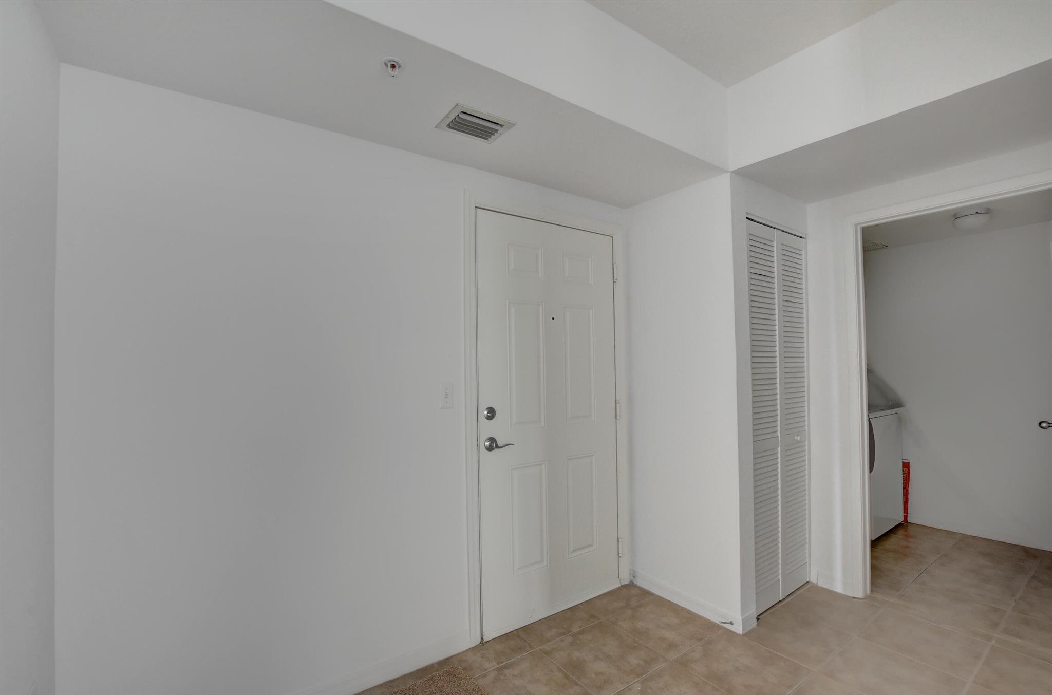 625 Casa Loma 401 Boulevard 401