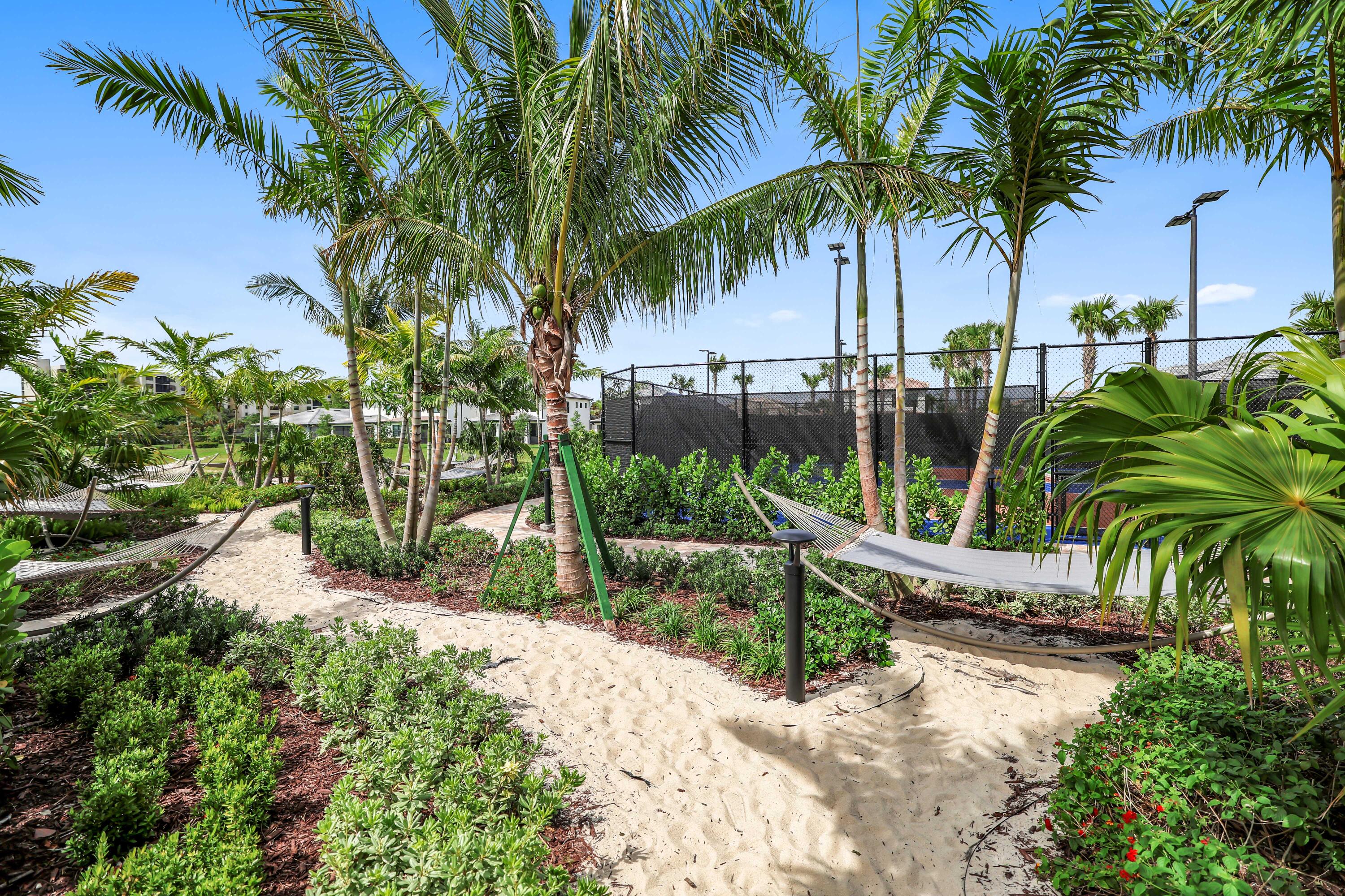 2100 Appleton Circle S