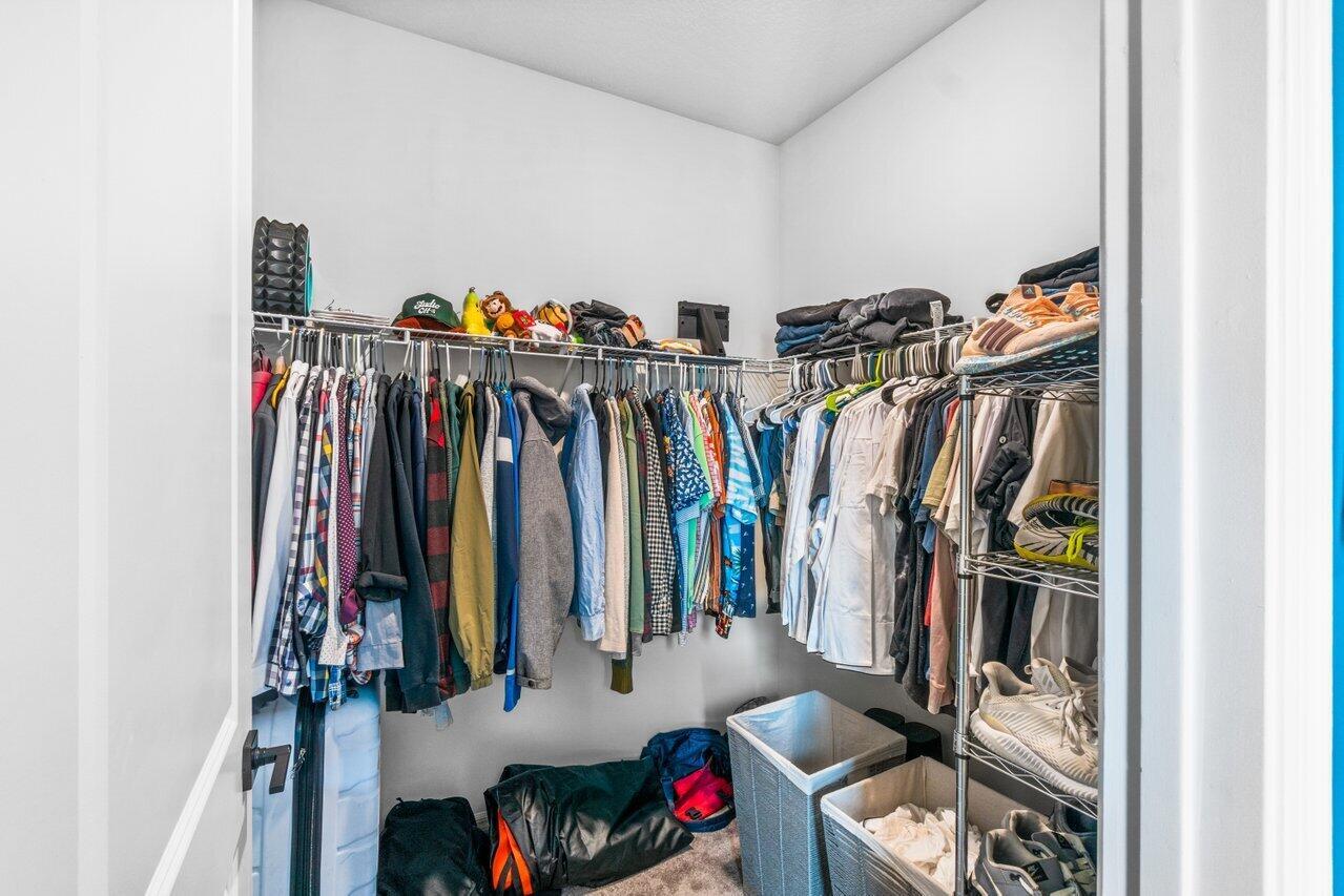 2100 Appleton Circle S