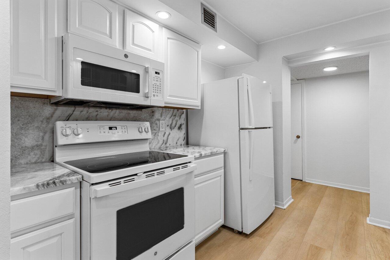 951 De Soto Road 133