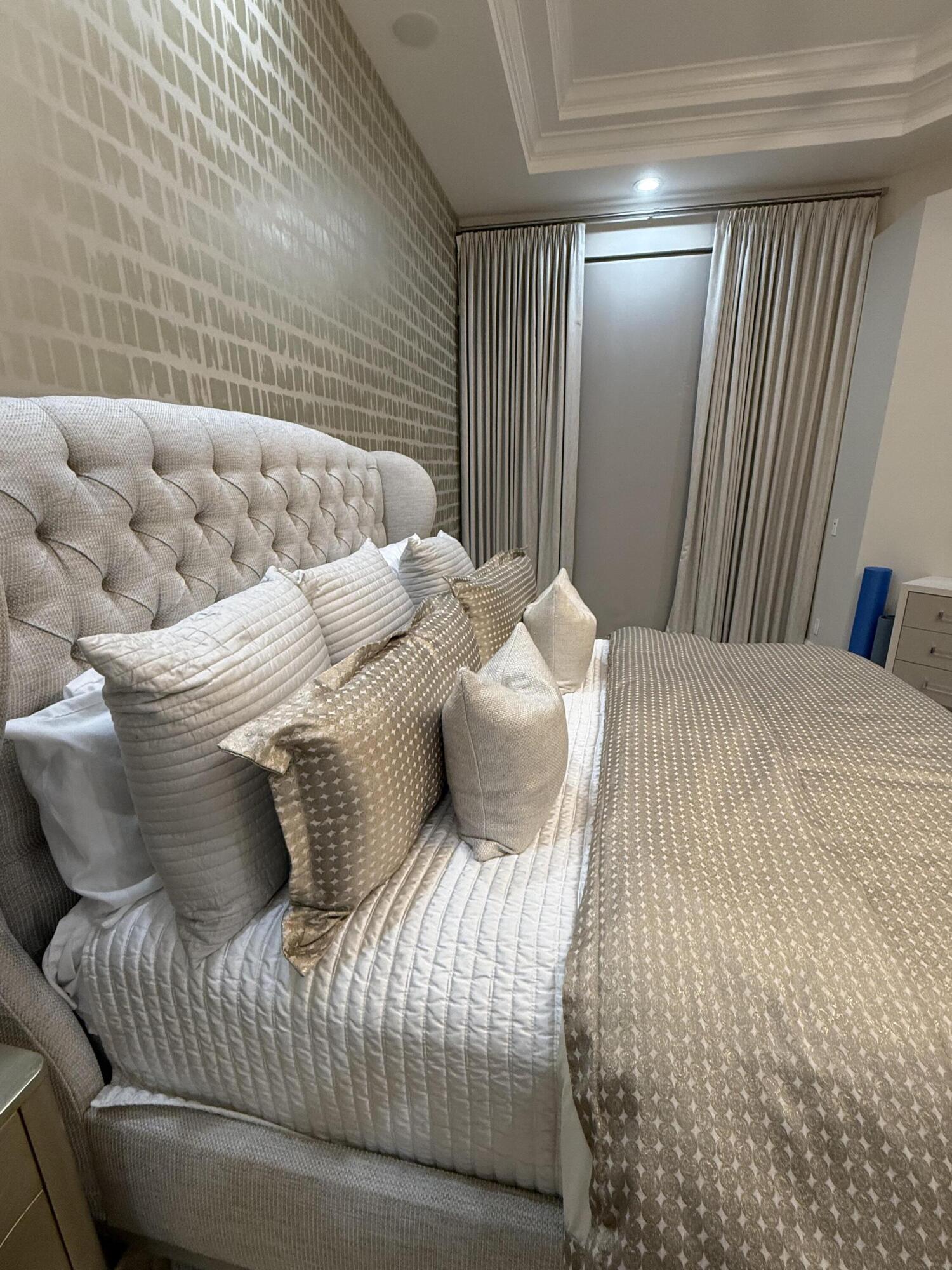 4085 Avalon Pointe Drive, Boca Raton