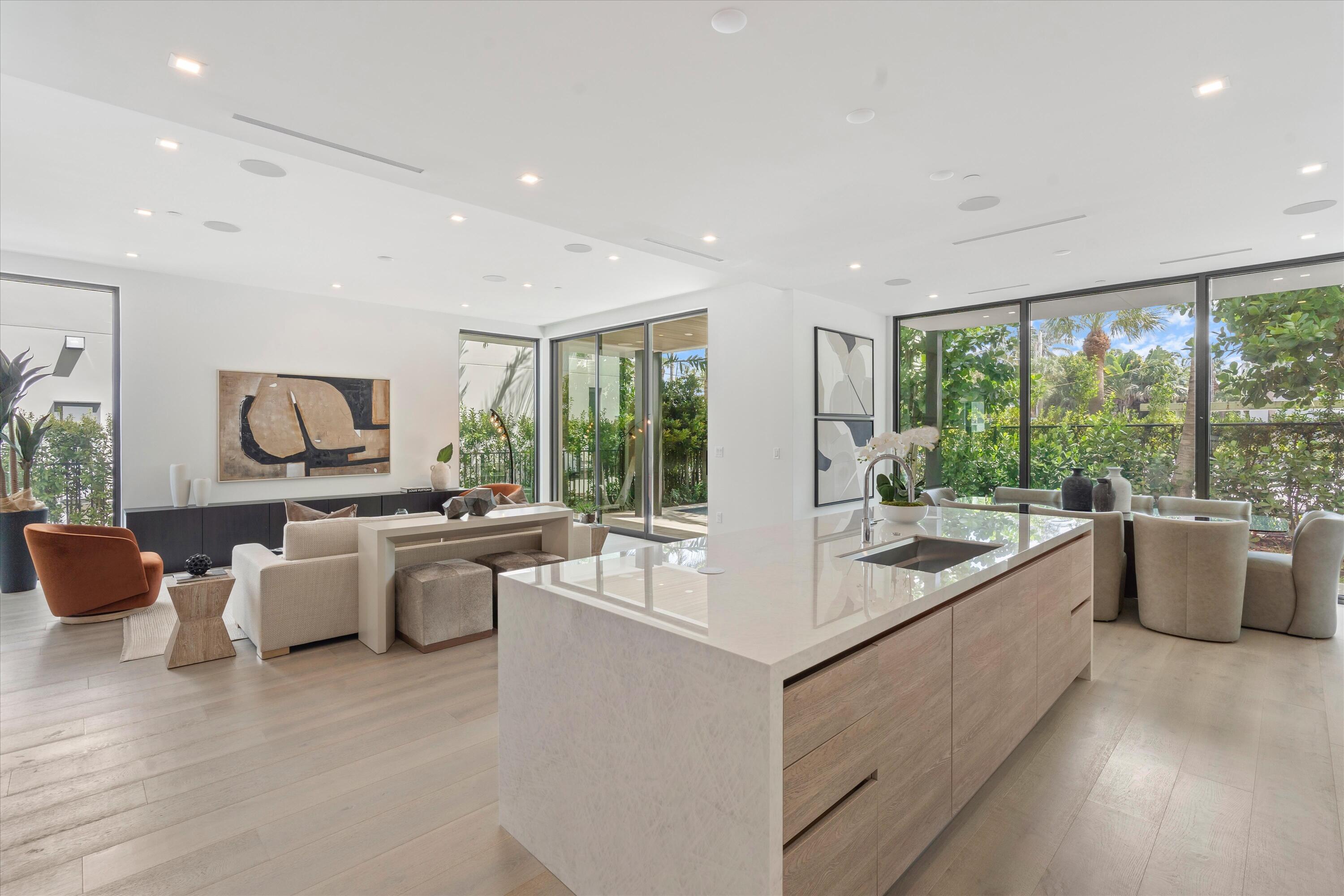 1068 Del Harbour Drive