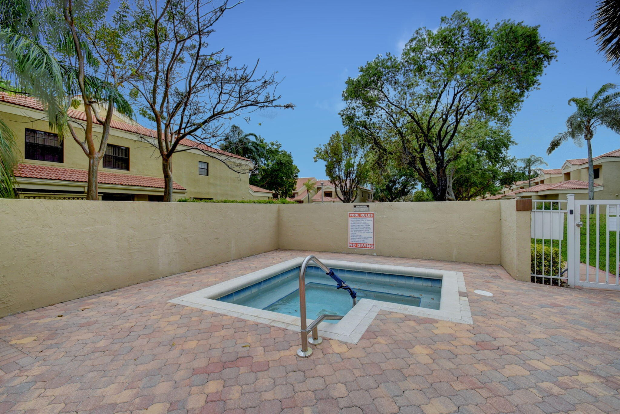 2507 Aspen Way