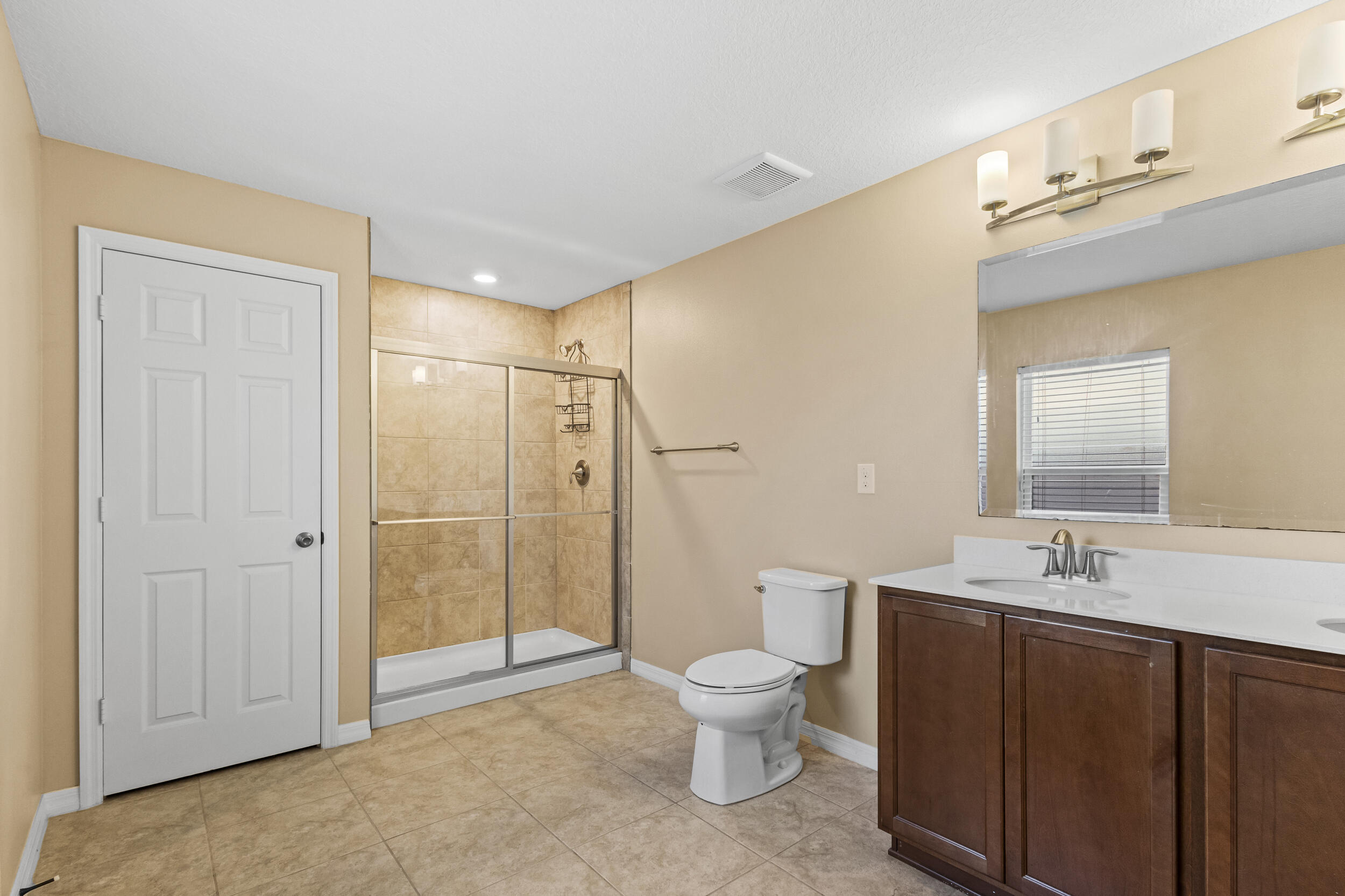 5475 NW Pine Trail Circle