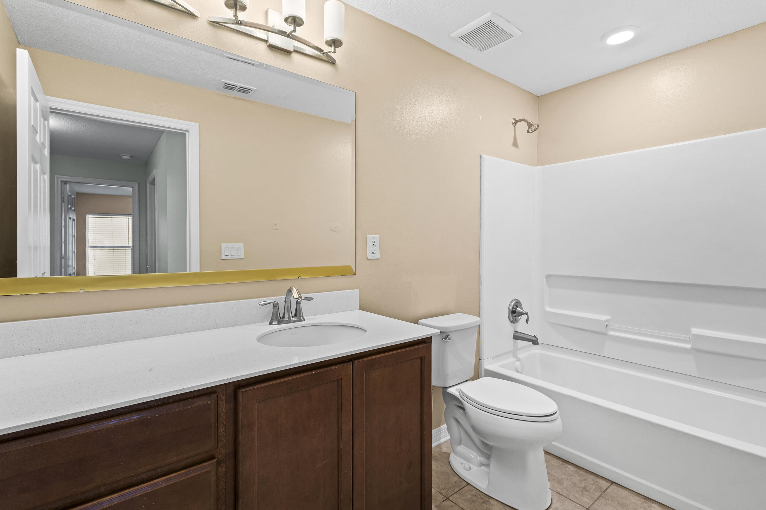 5475 NW Pine Trail Circle