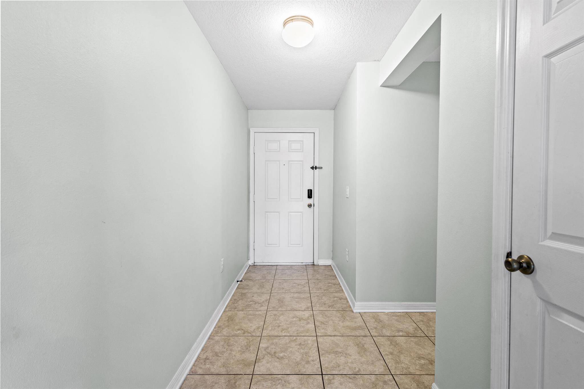 5475 NW Pine Trail Circle