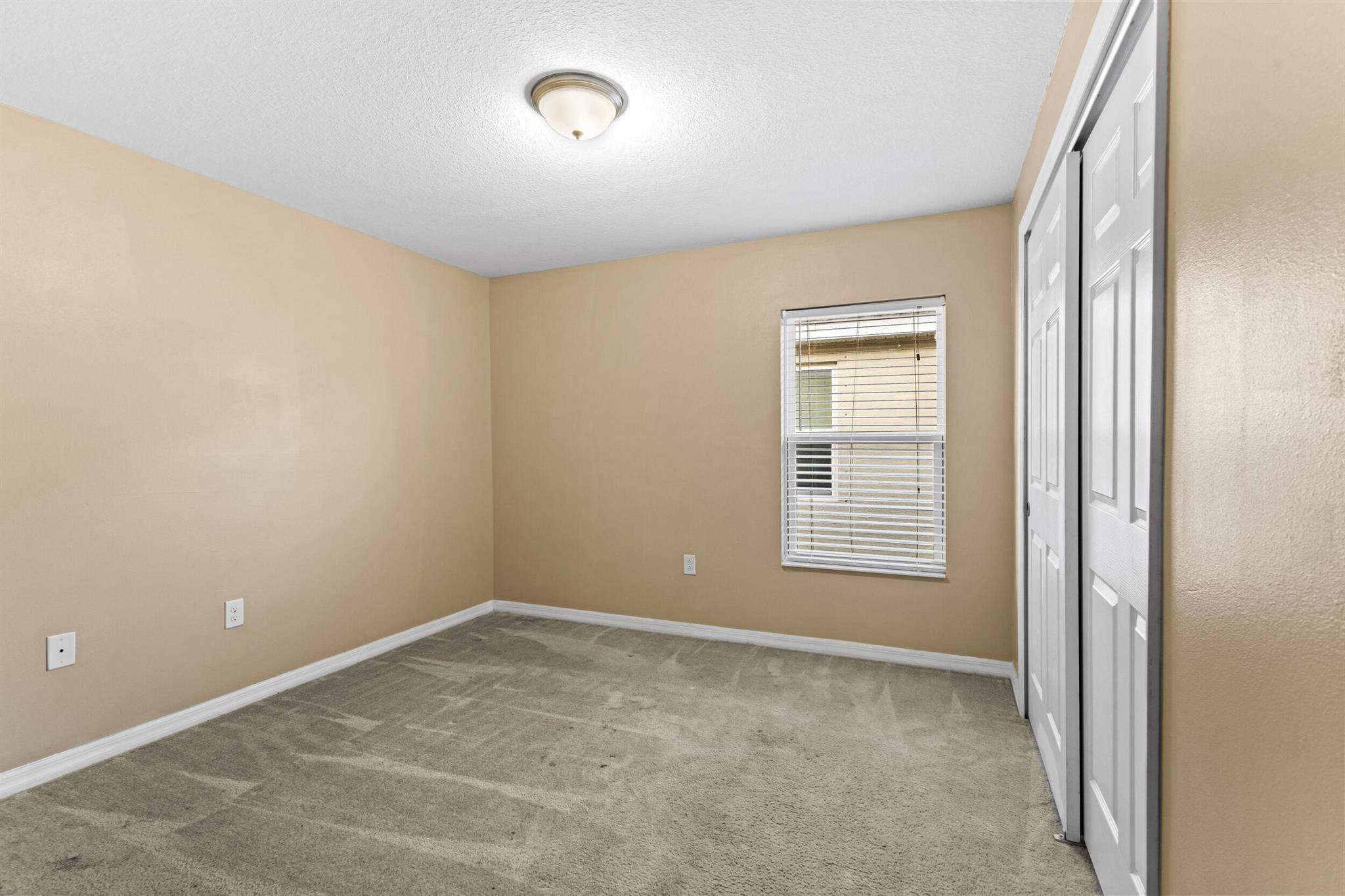 5475 NW Pine Trail Circle