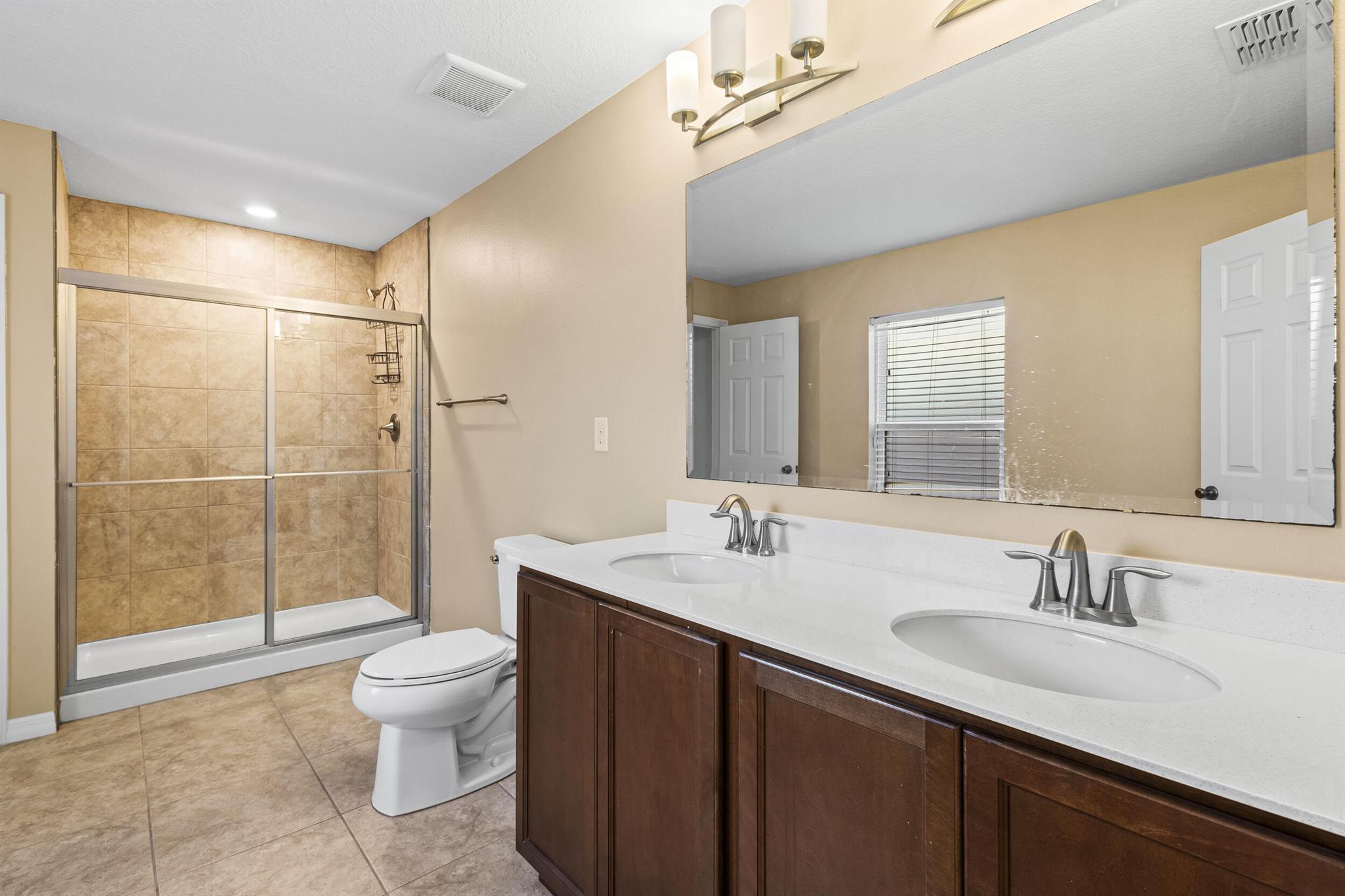 5475 NW Pine Trail Circle