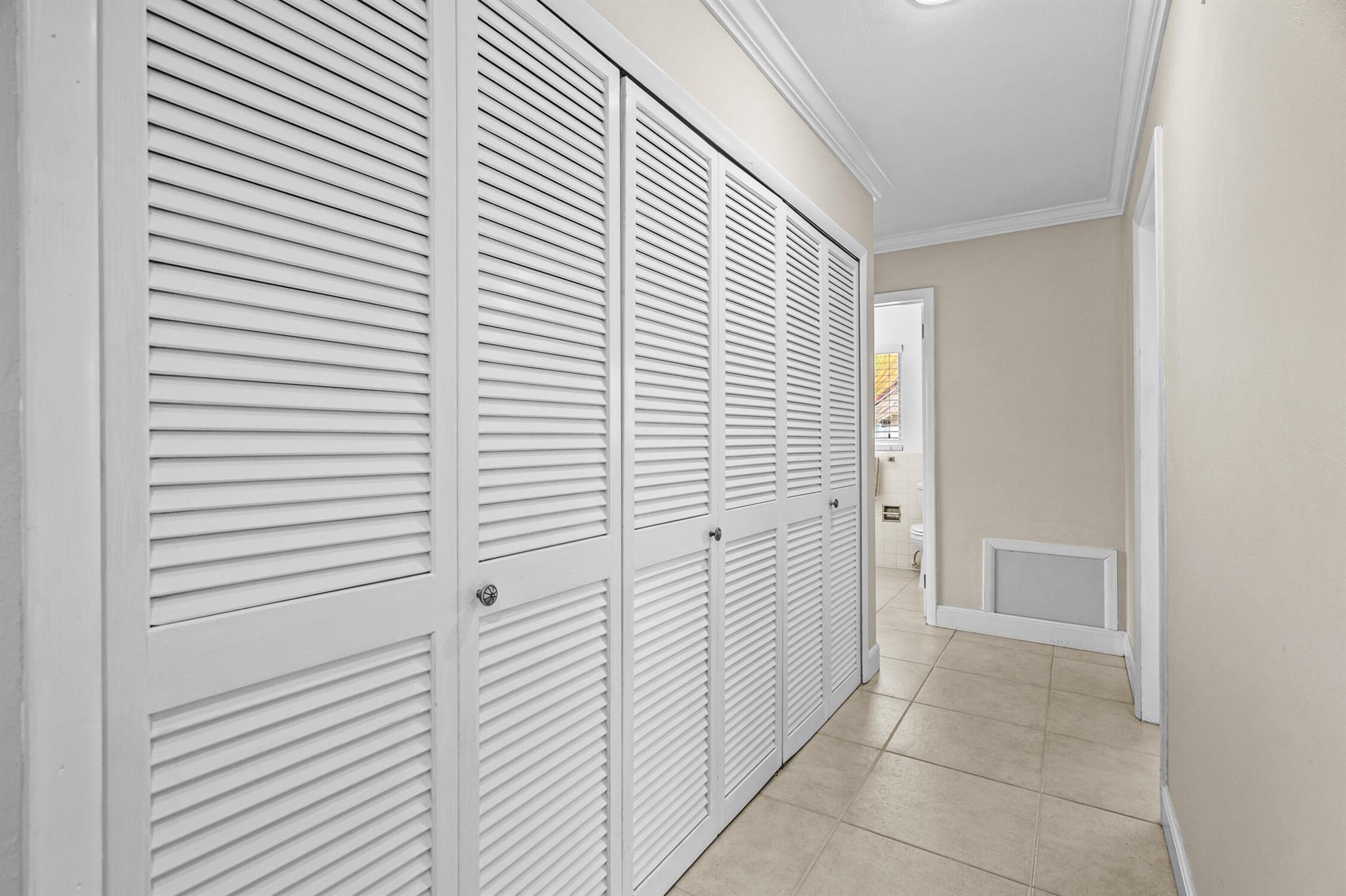 1260 SW 9th Street