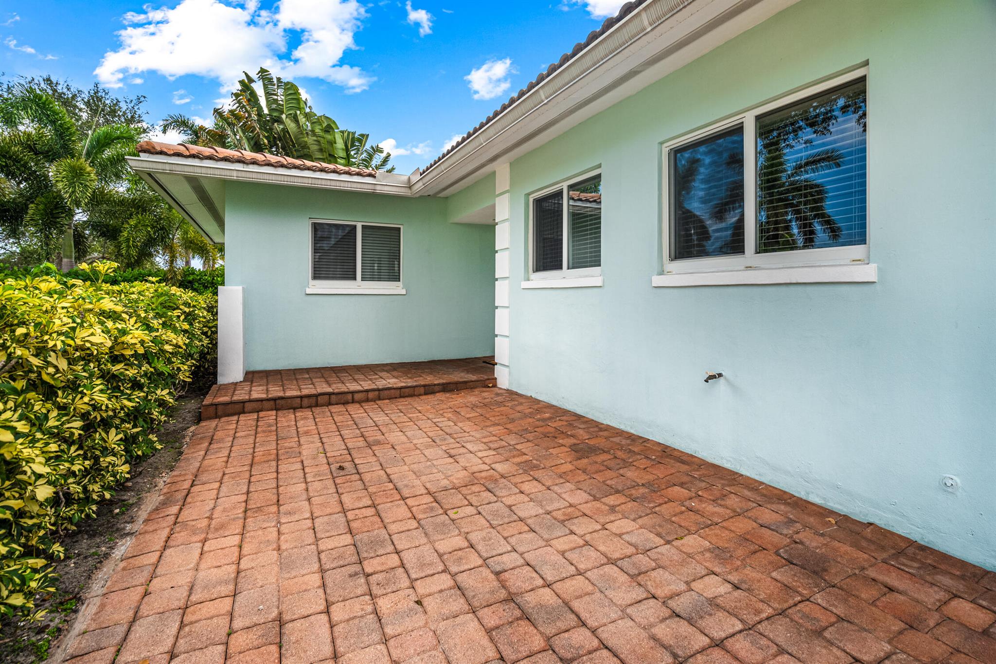 1260 SW 9th Street