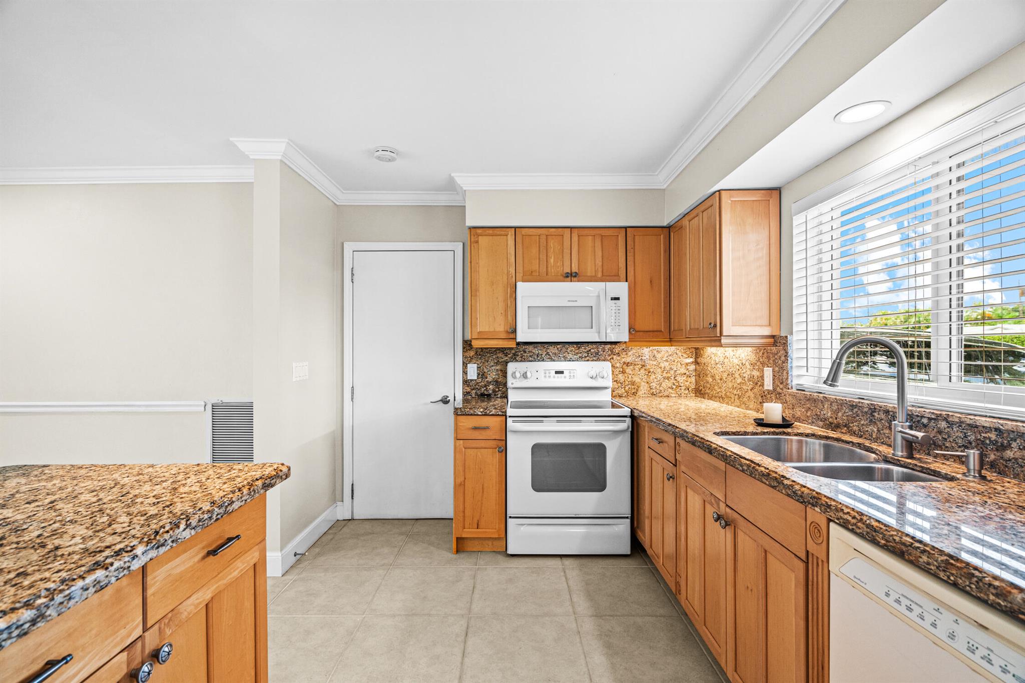 1260 SW 9th Street