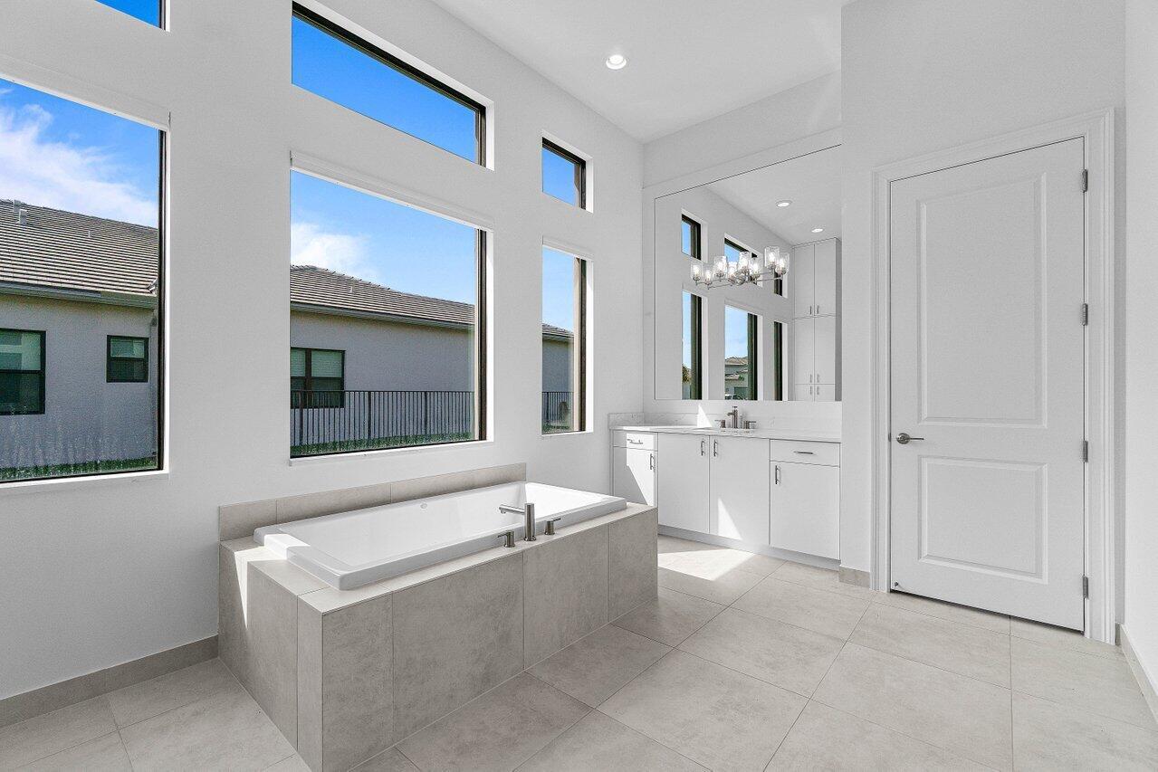 10925 Glen Orchard Lane