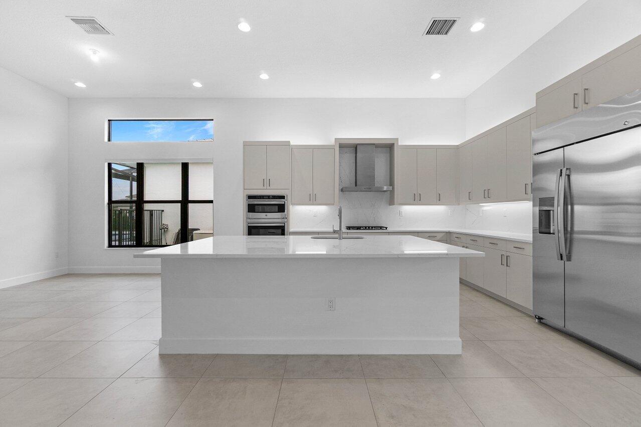 10925 Glen Orchard Lane