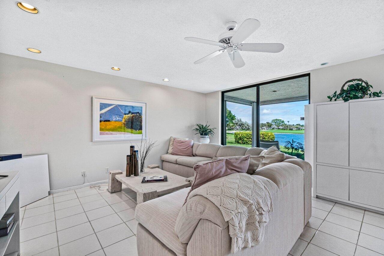 17 Eastgate Drive A