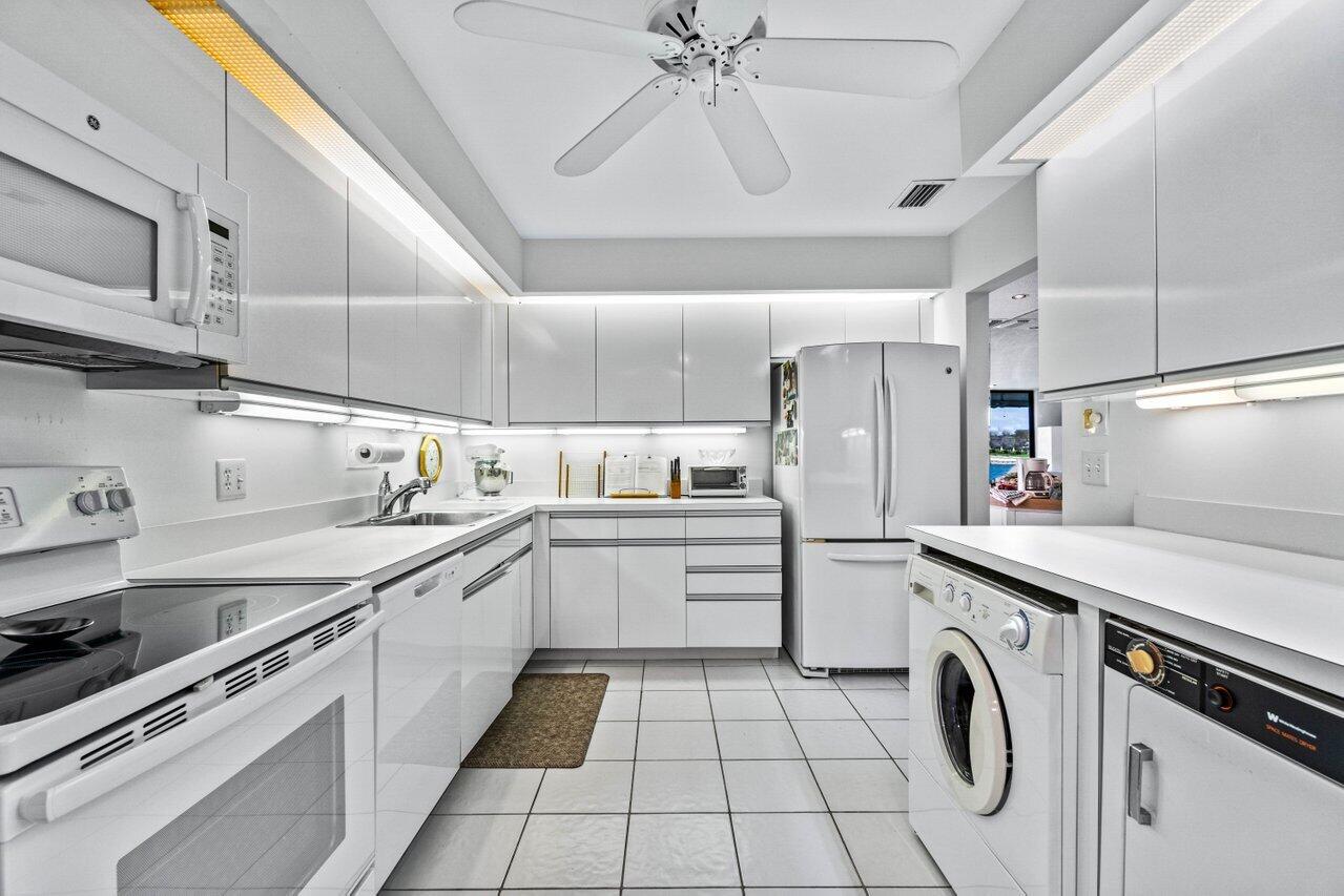 17 Eastgate Drive A