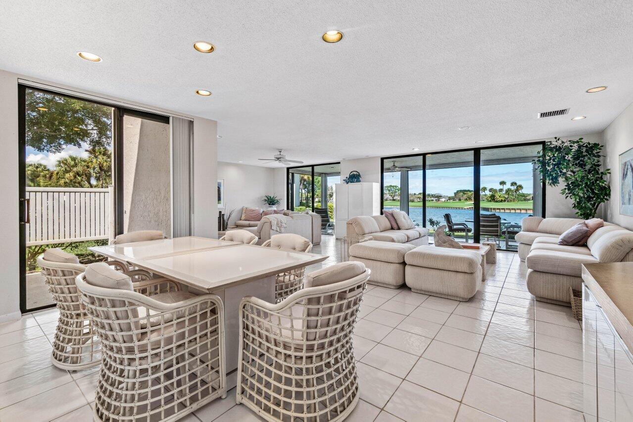 17 Eastgate Drive A