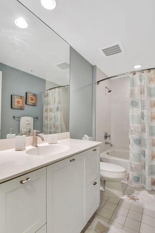 225 NE 1st Street 214