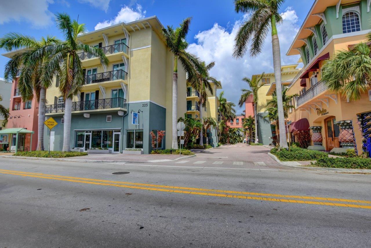 225 NE 1st Street 214