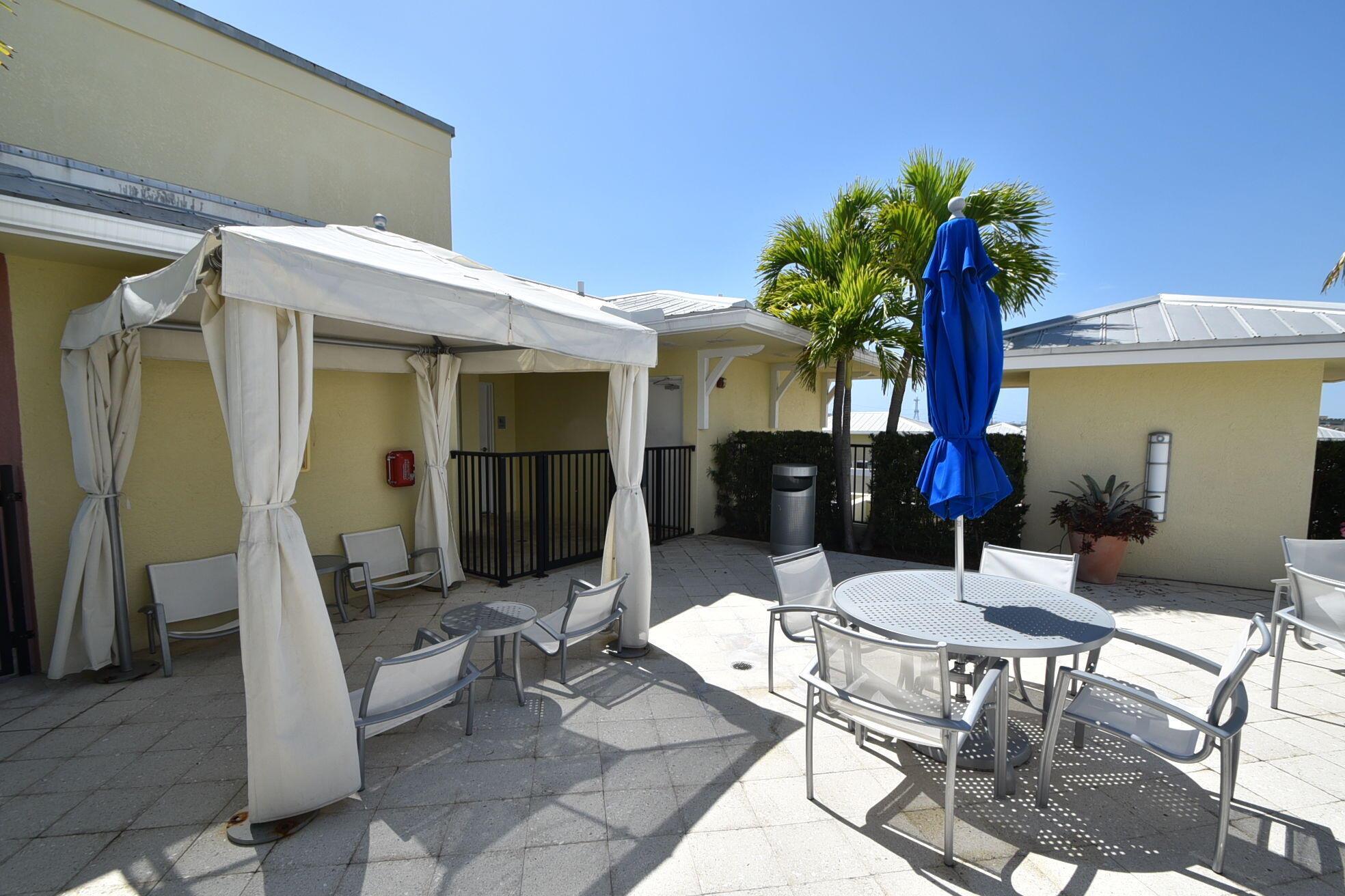 225 NE 1st Street 214