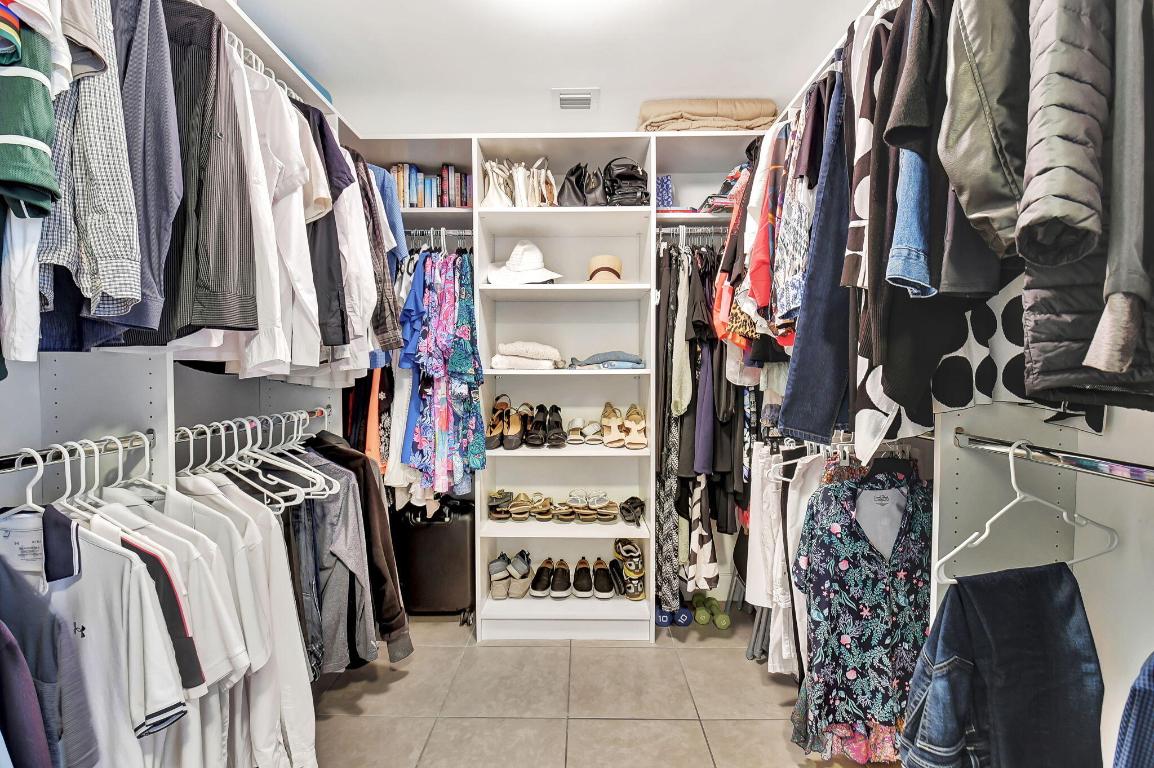 225 NE 1st Street 214