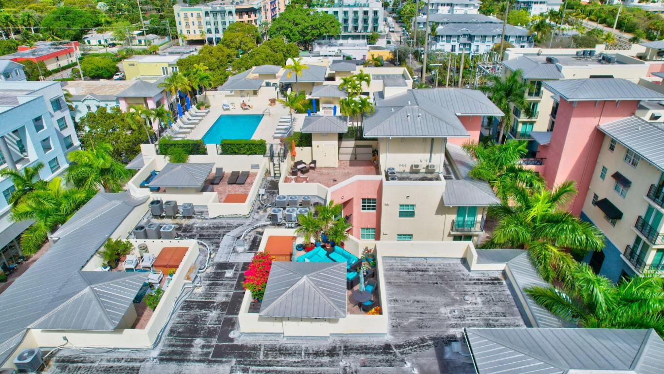 225 NE 1st Street 214