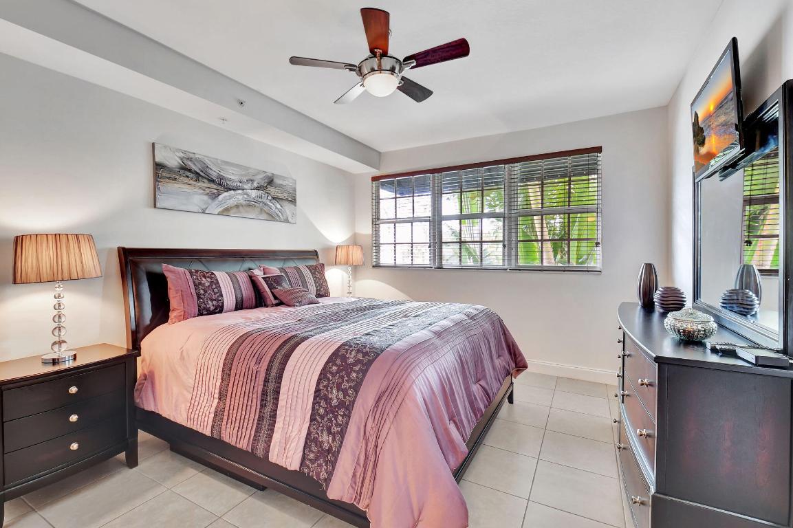 225 NE 1st Street 214