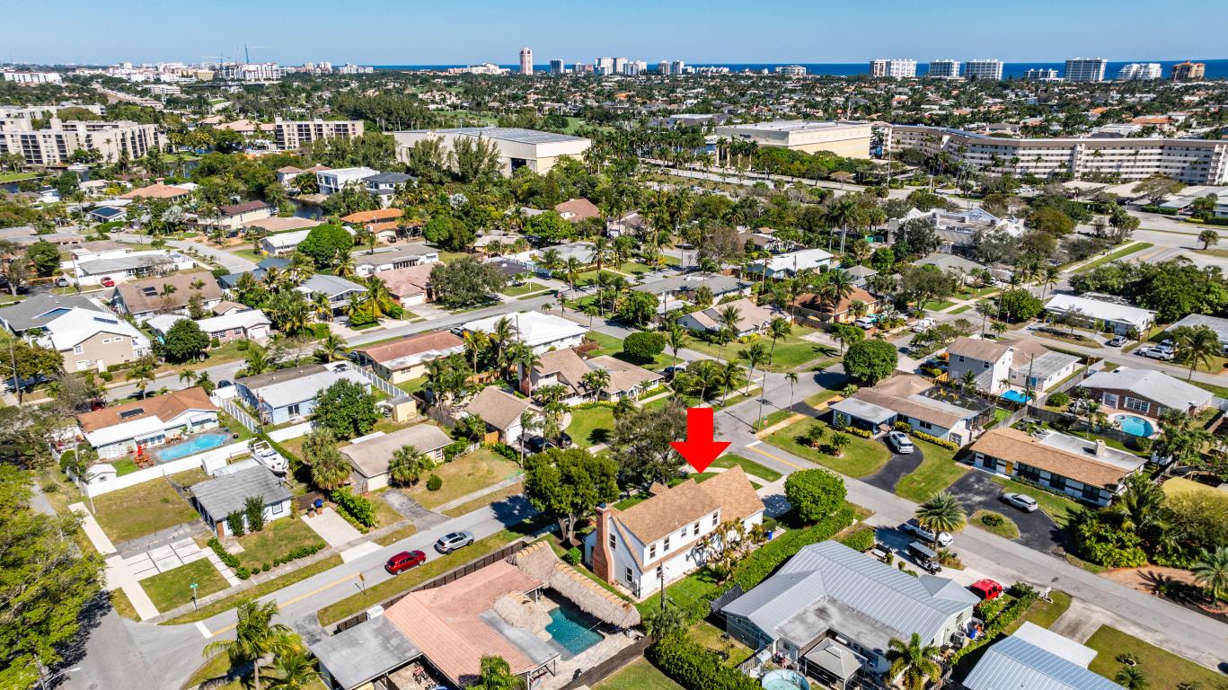 810 NE 4th Street, Deerfield Beach