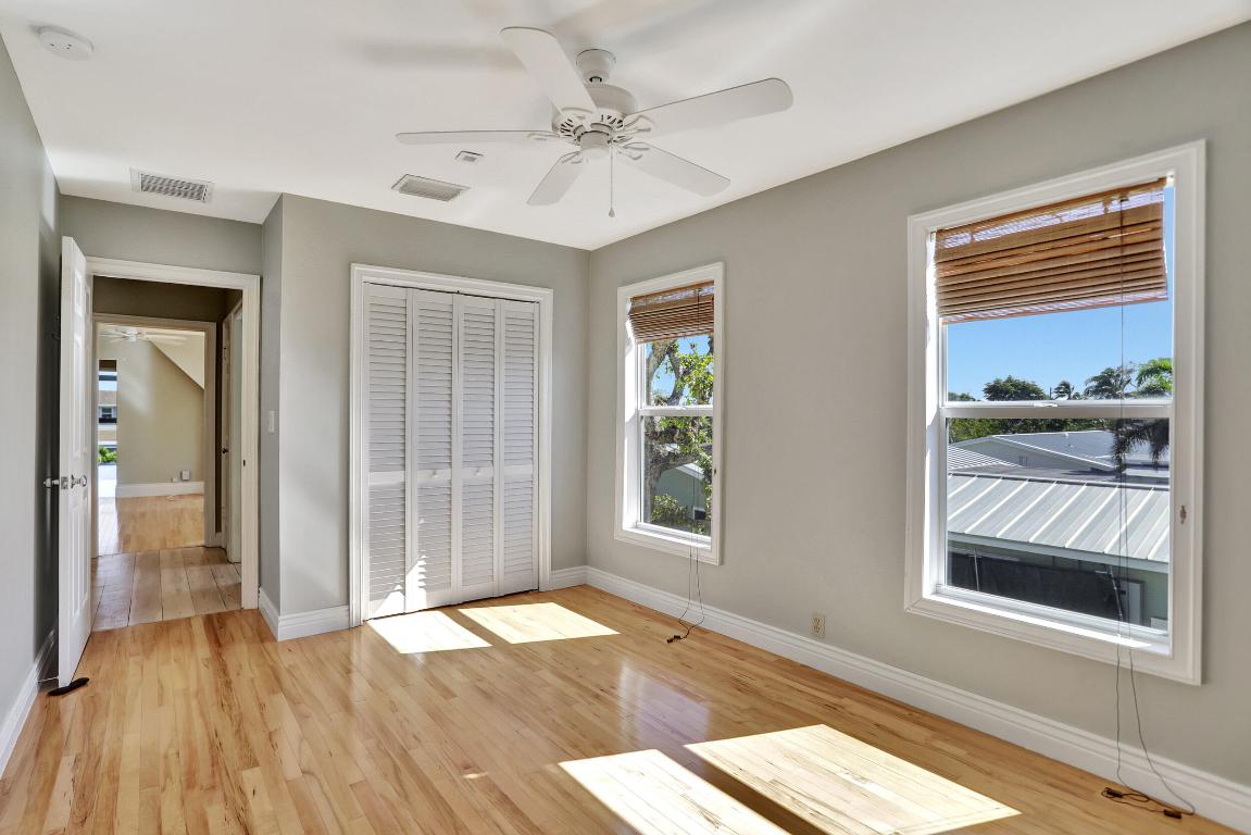 810 NE 4th Street, Deerfield Beach