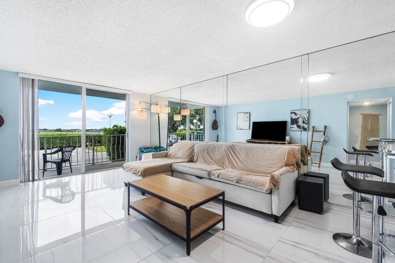 480 Executive Center Drive 1b