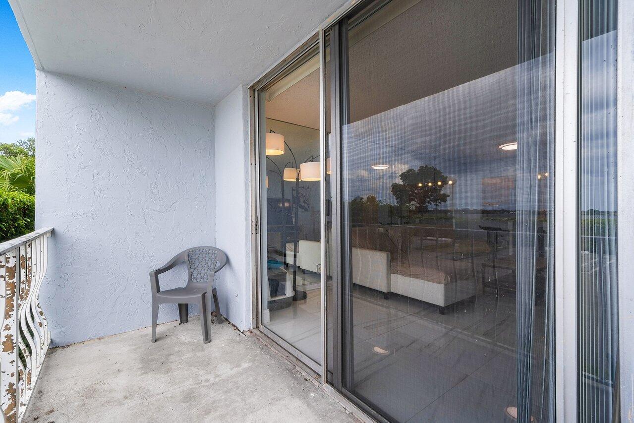 480 Executive Center Drive 1b