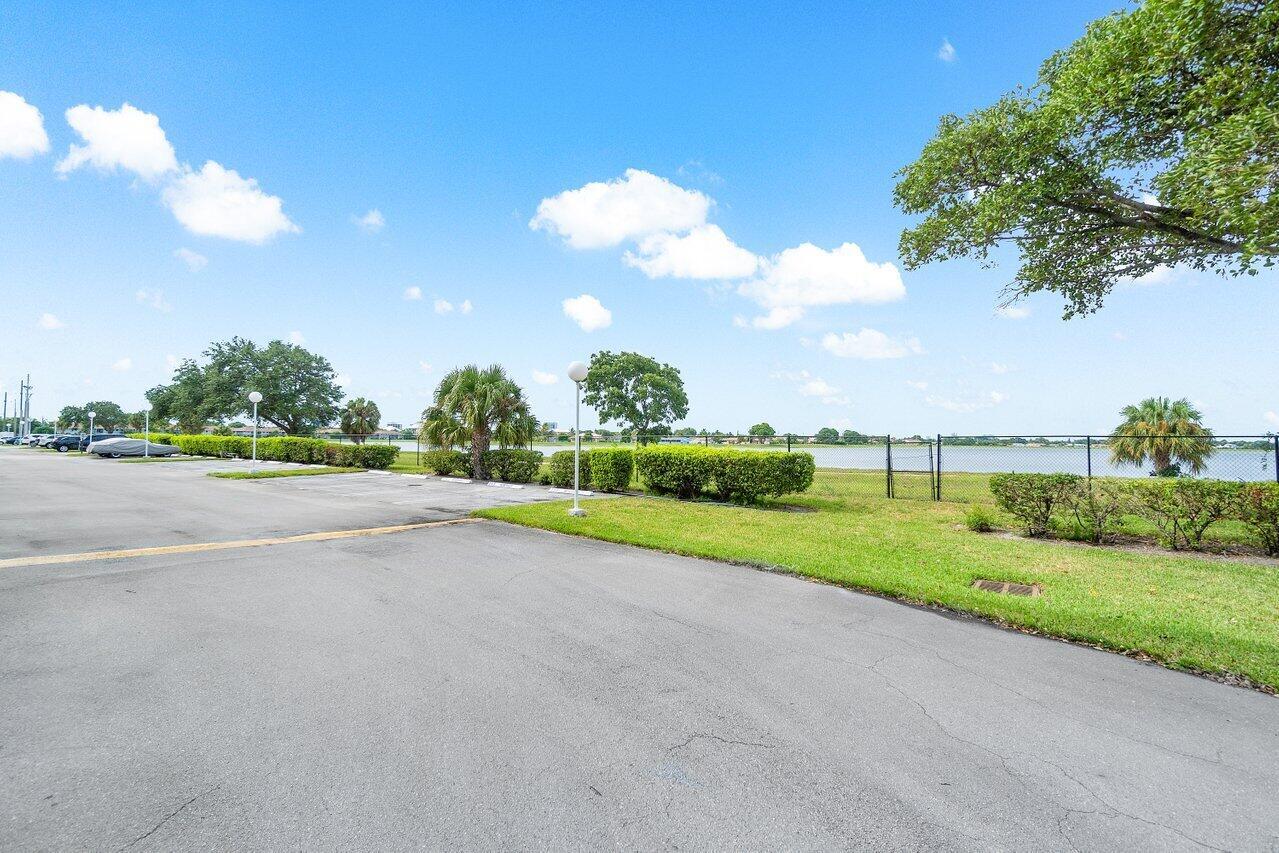 480 Executive Center Drive 1b
