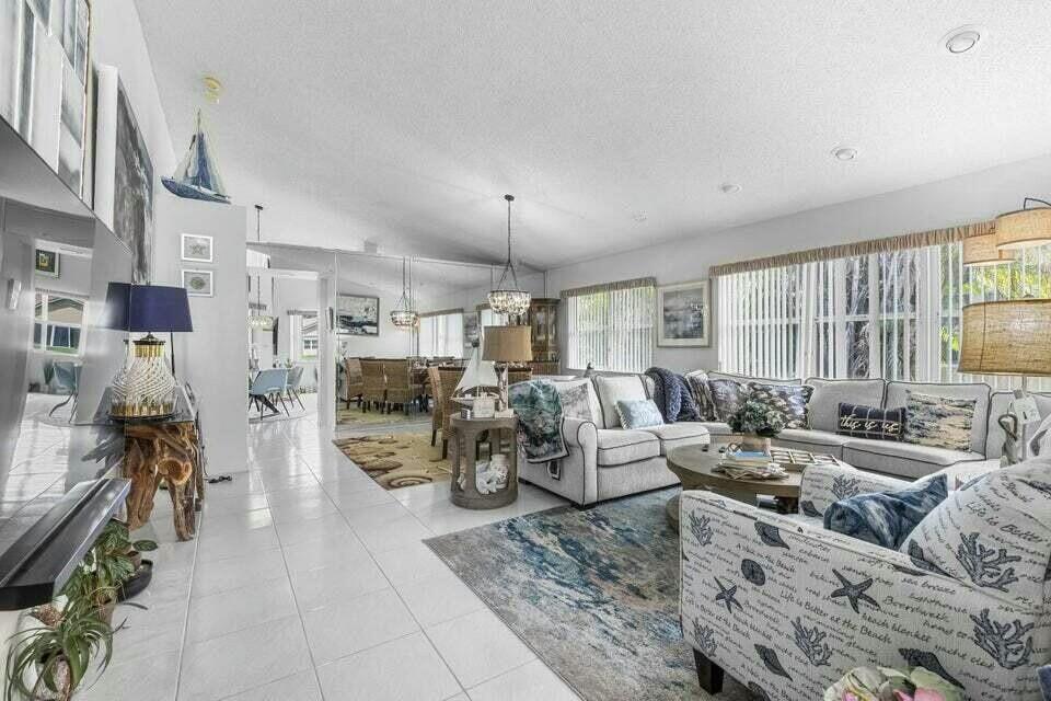 11121 S Rios Road, Boca Raton