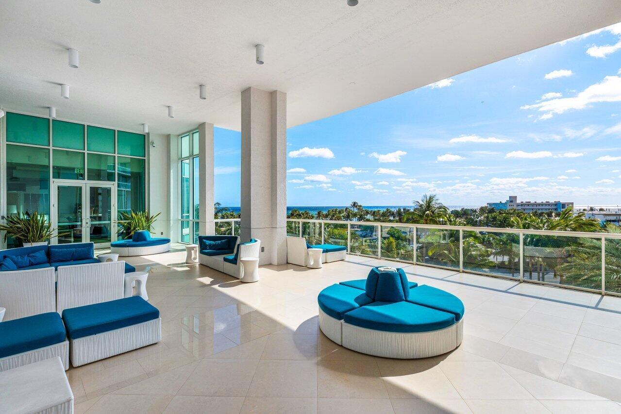 1 N Ocean Boulevard 1607