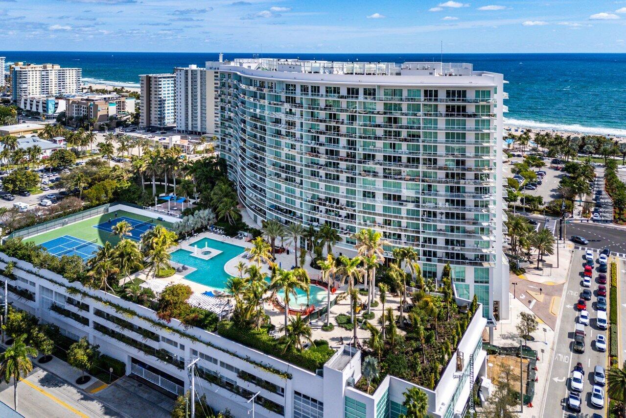 1 N Ocean Boulevard 1607