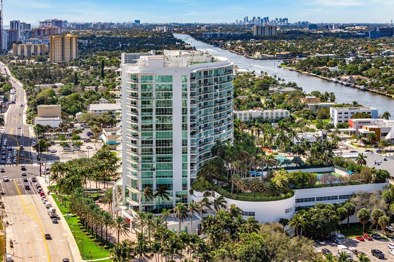 1 N Ocean Boulevard 1607