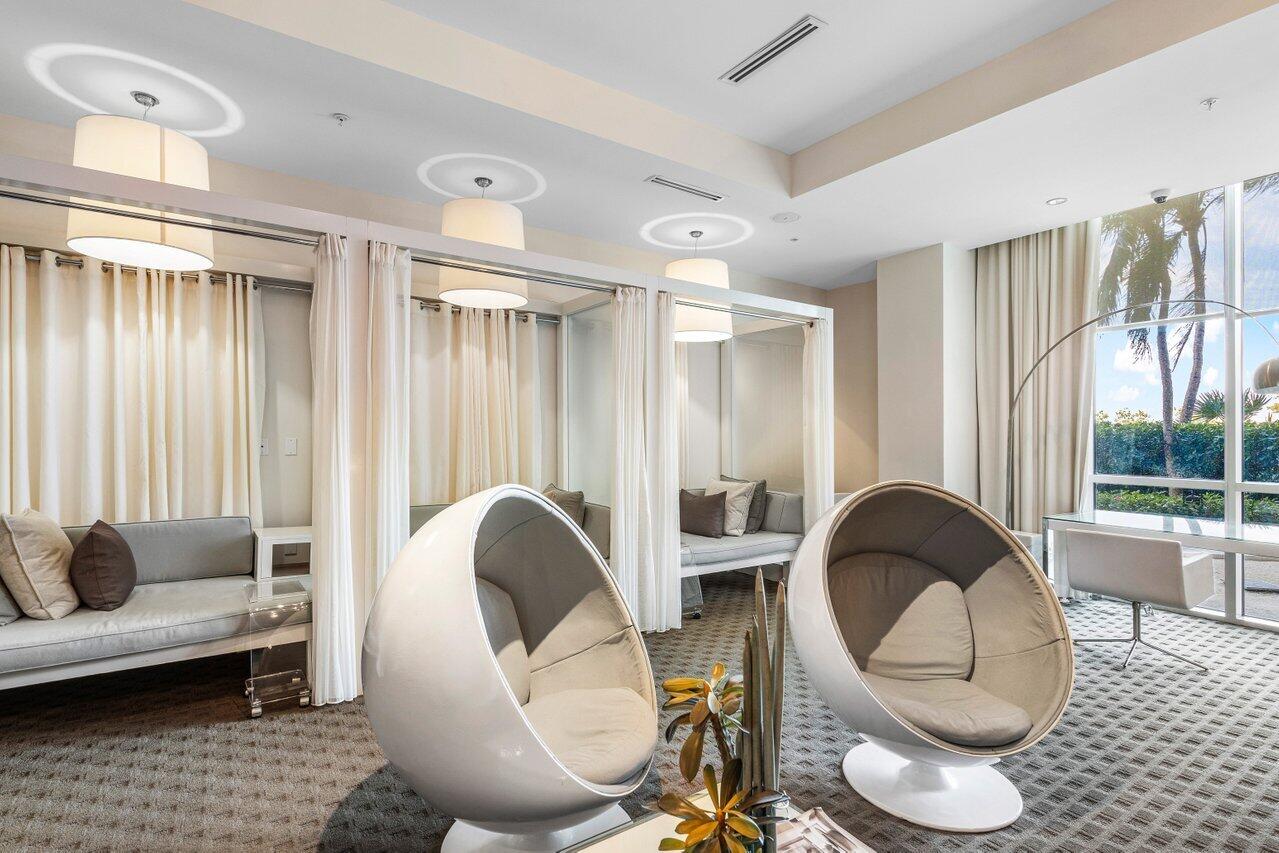 1 N Ocean Boulevard 1607