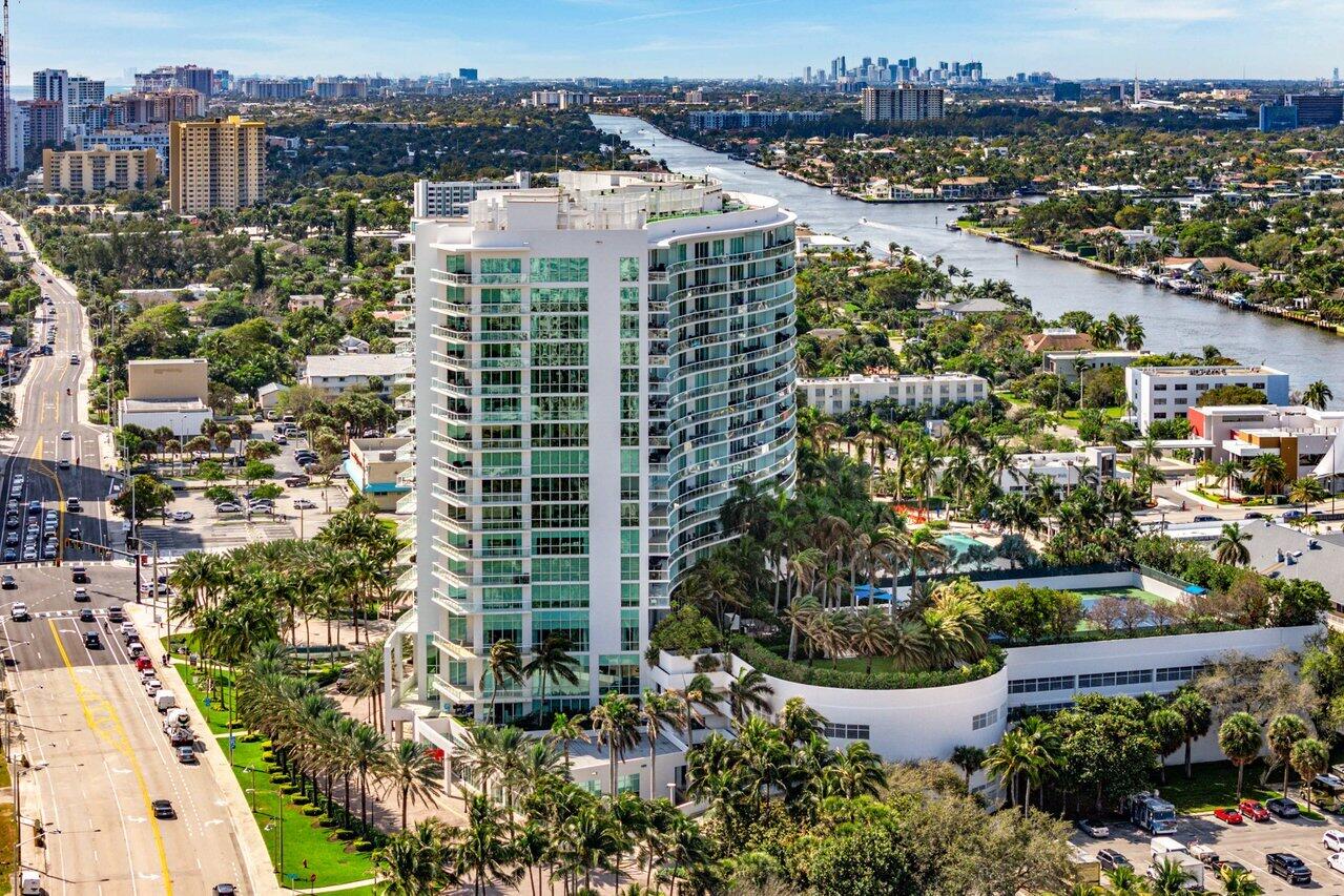 1 N Ocean Boulevard 1607