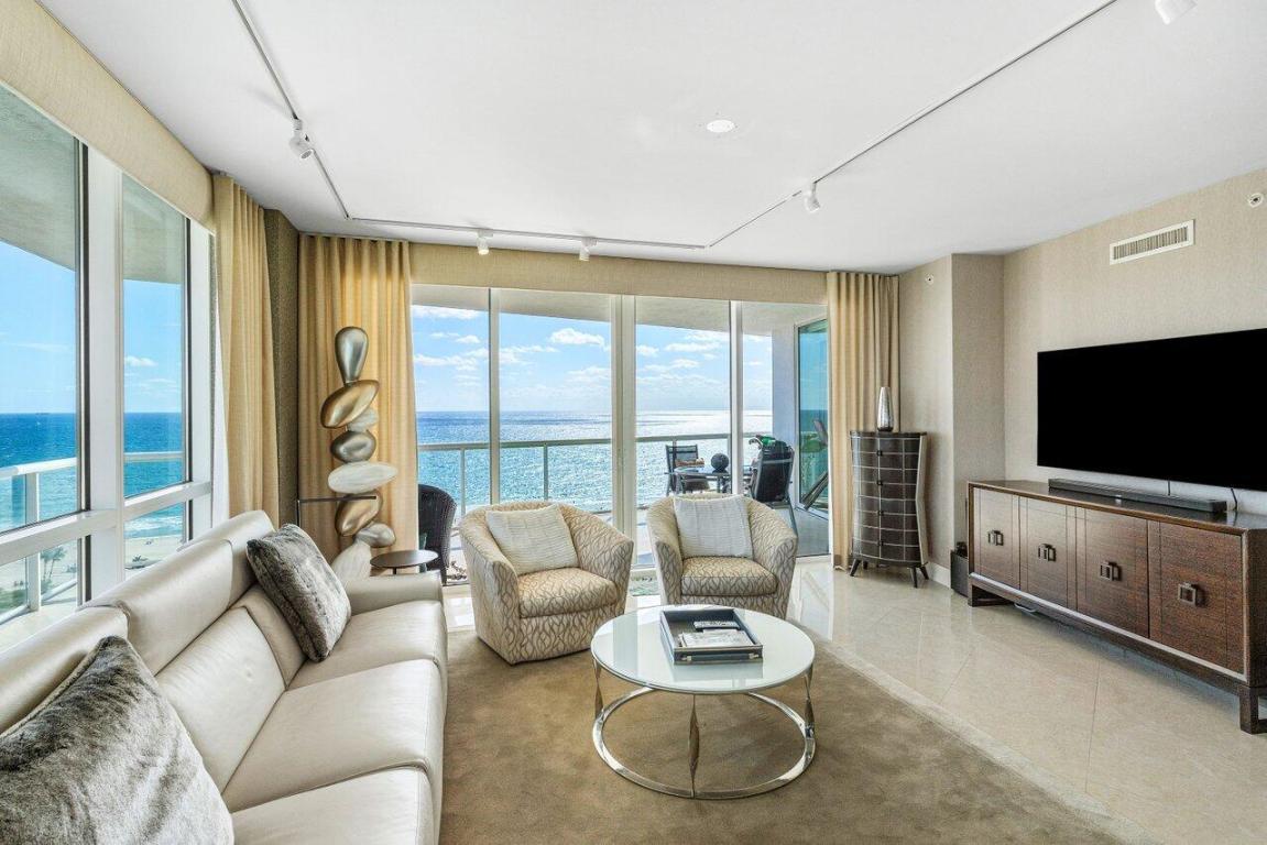 1 N Ocean Boulevard 1607