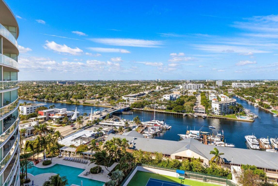 1 N Ocean Boulevard 1607